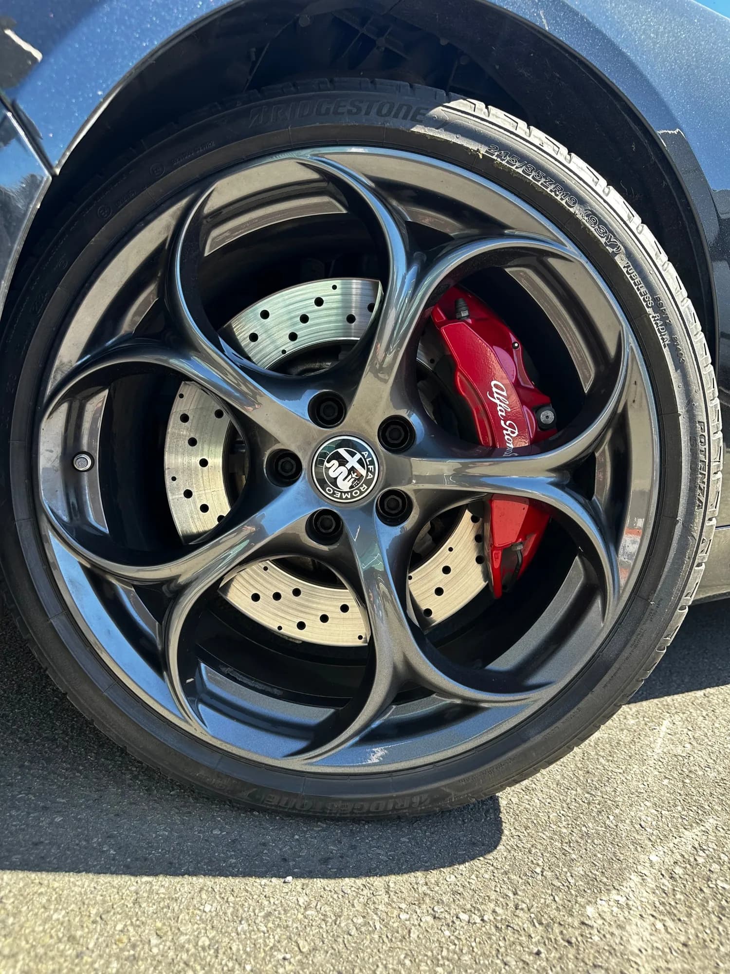 Red brake caliper painting